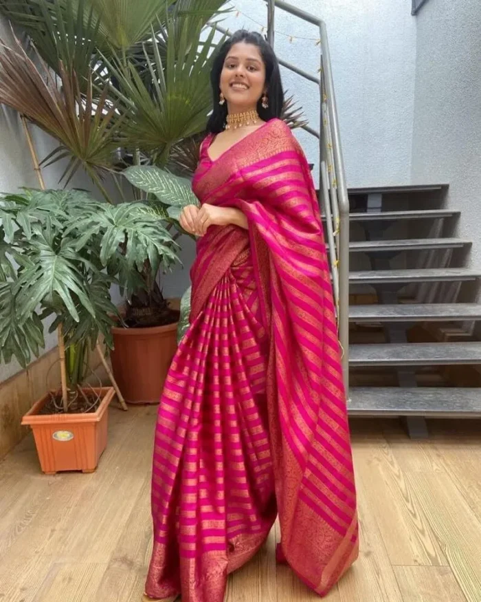 pink Saree
