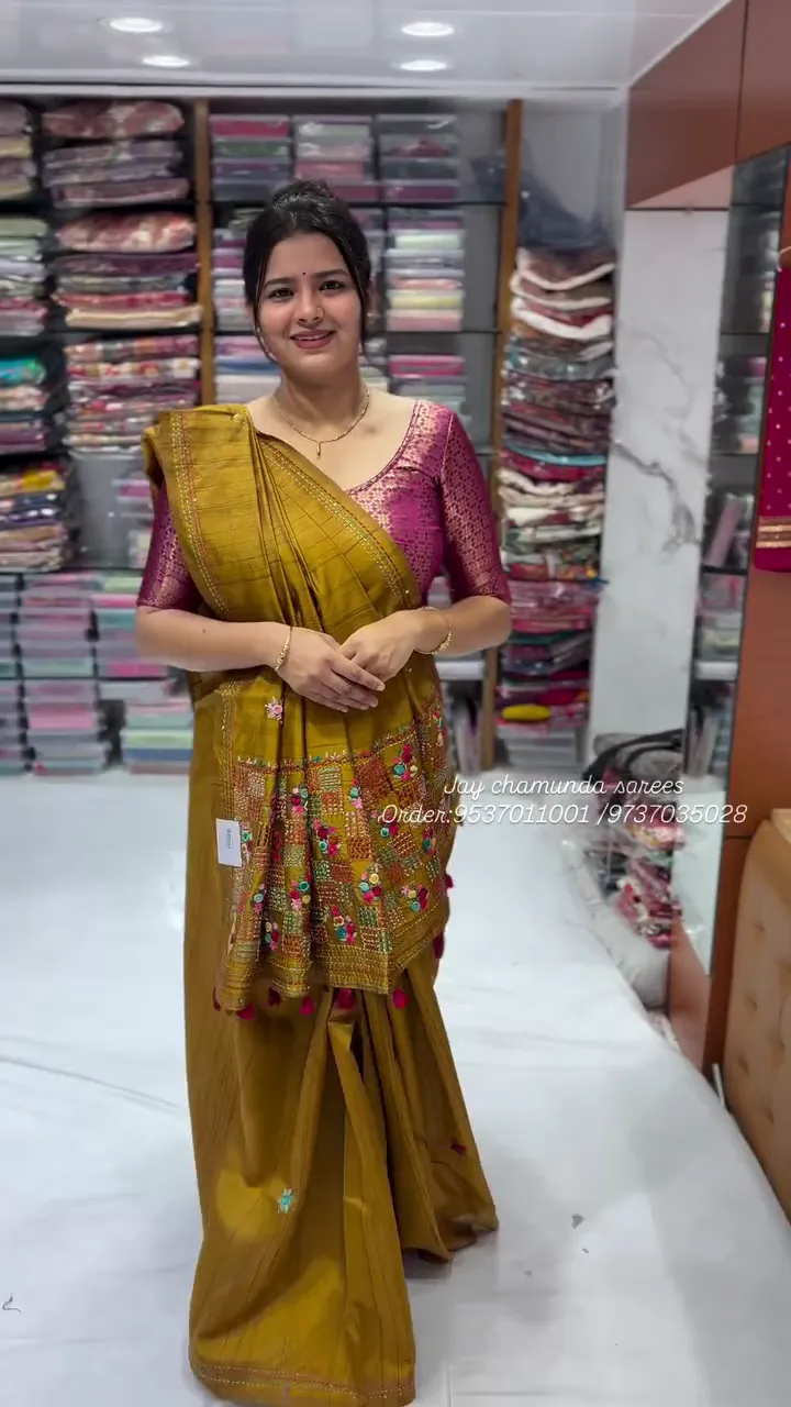 Plane Saree